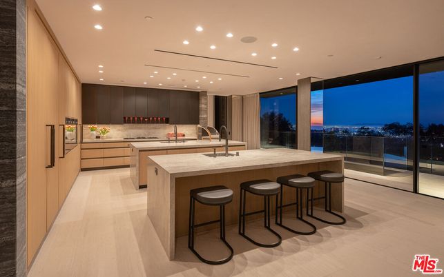 Interior, Kitchen, Recessed Lighting, Water, Wood Texture Flooring