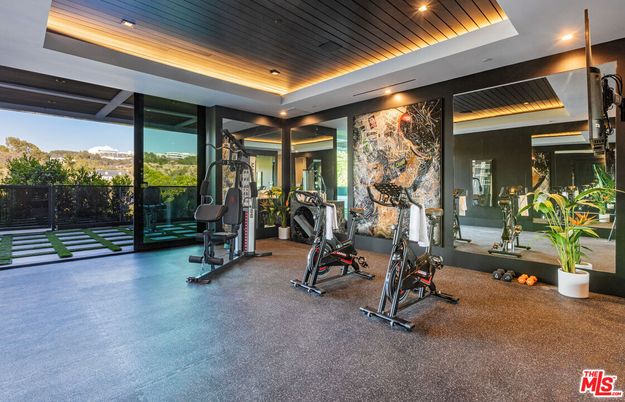 Fitness Equipment, Interior, Recessed Lighting, Wooden Ceilings
