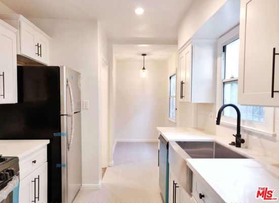 Interior, Kitchen, Pendant Lights, Recessed Lighting