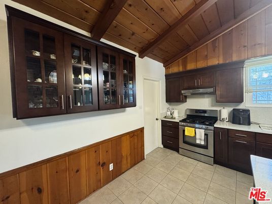 Interior, Kitchen, Stainless Steel Appliances, Wooden Beams, Wooden Ceilings