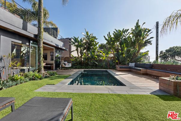 Backyard, Exterior, Pool