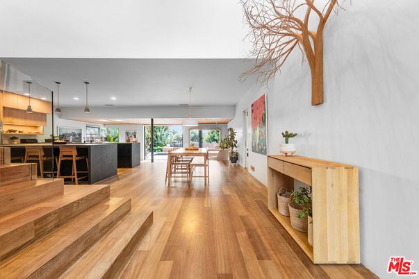 Dining room, Interior, Kitchen, Pendant Lights, Recessed Lighting, Wood Texture Flooring