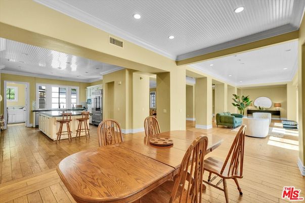 Dining room, Interior, Kitchen, Recessed Lighting, Wood Texture Flooring