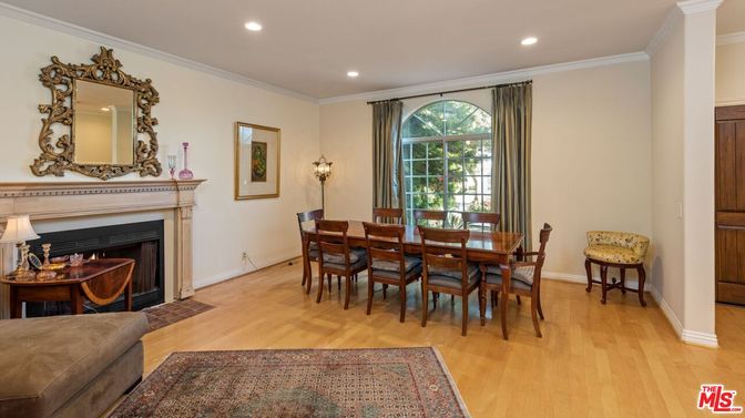 Dining room, Fireplace, Interior, Recessed Lighting, Wood Texture Flooring
