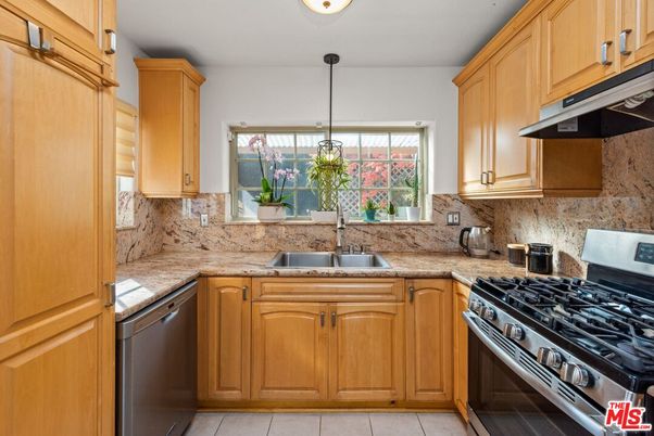 Interior, Kitchen, Pendant Lights