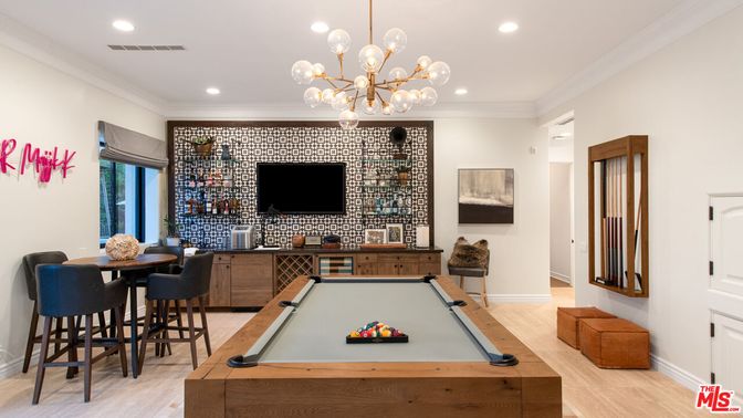 Billiard Table, Game Room, Interior, Pendant Lights, Recessed Lighting, Wood Texture Flooring