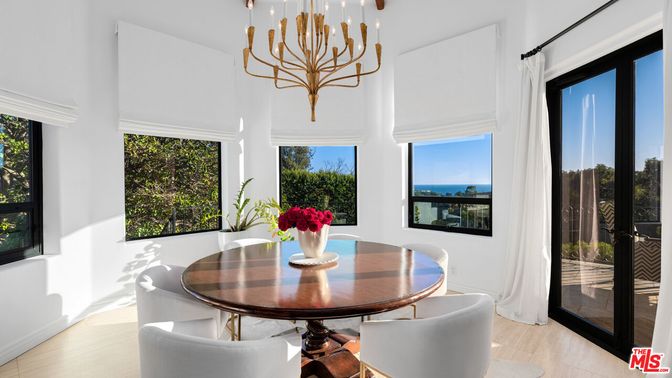 Chandelier, Dining room, Interior, Water, Wood Texture Flooring