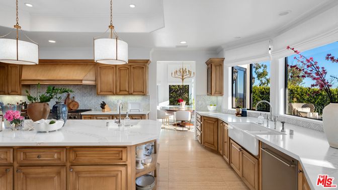 Interior, Kitchen, Pendant Lights, Recessed Lighting