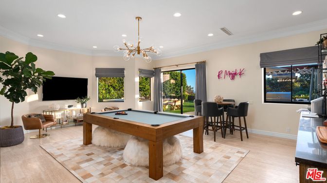 Billiard Table, Game Room, Interior, Pendant Lights, Recessed Lighting, Wood Texture Flooring