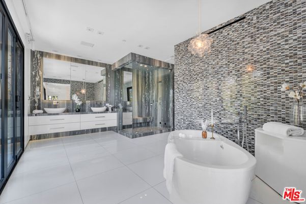 Bathroom, Dual Sink Vanities, Free Standing Baths, Glass Shower, Interior, Pendant Lights, Recessed Lighting