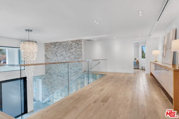 Chandelier, Interior, Recessed Lighting, Wood Texture Flooring