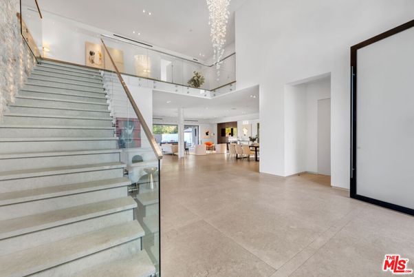 Chandelier, Interior, Recessed Lighting