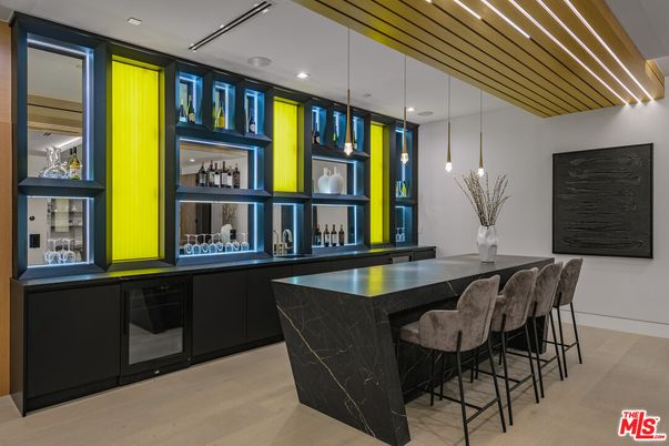 Interior, Pendant Lights, Recessed Lighting, Wood Texture Flooring