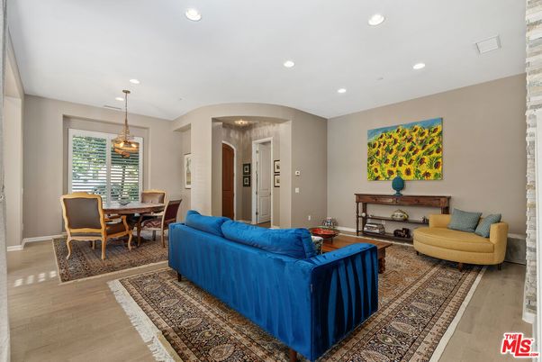 Dining room, Interior, Living room, Pendant Lights, Recessed Lighting, Wood Texture Flooring