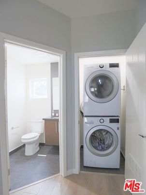 Bathroom, Interior, Utility Closets, Washer, Wood Texture Flooring