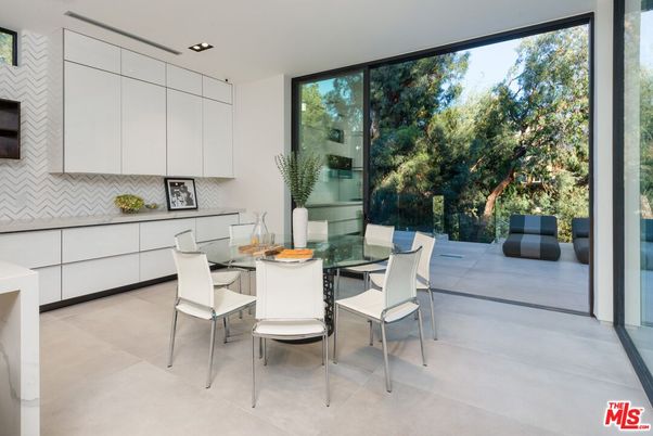 Dining room, Interior, Recessed Lighting