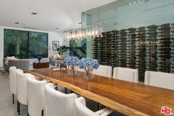 Chandelier, Dining room, Interior, Living room, Recessed Lighting, Wine Storage