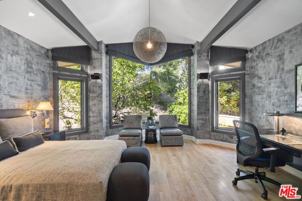 Home Office, Interior, Pendant Lights, Recessed Lighting, Wood Texture Flooring