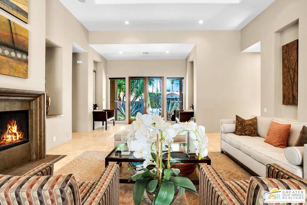 Fireplace, Interior, Living room, Piano, Recessed Lighting