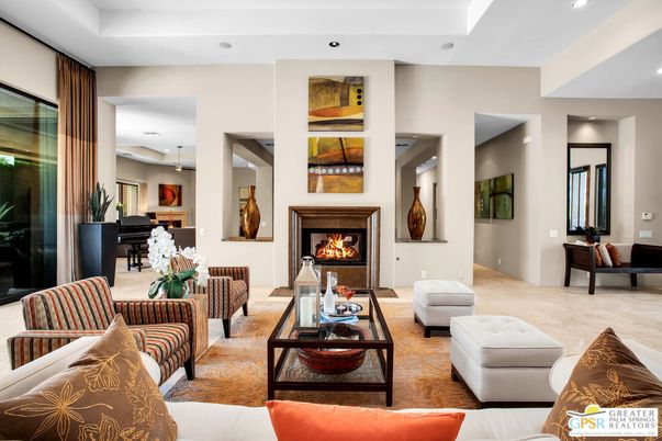 Fireplace, Interior, Living room, Piano, Recessed Lighting