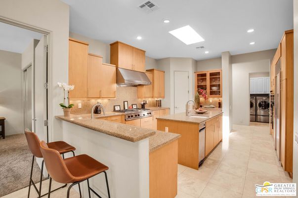 Interior, Kitchen, Recessed Lighting, Washer
