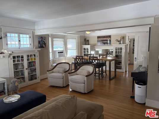 Dining room, Interior, Wood Texture Flooring