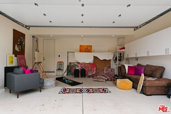 Fireplace, Interior, Living room, Recessed Lighting