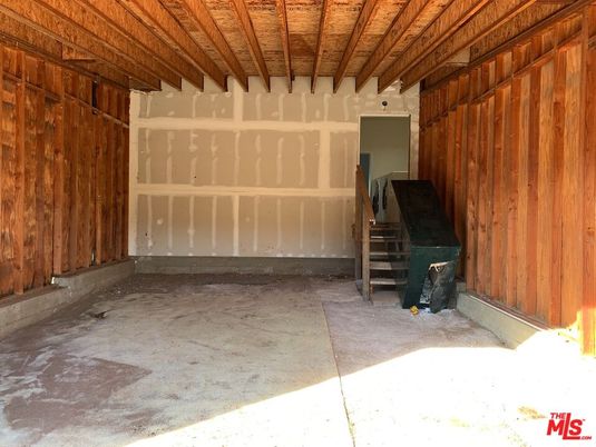 Empty room, Interior, Wooden Beams, Wooden Ceilings, Wooden Walls