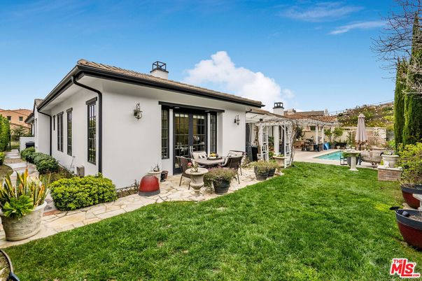 Backyard, Exterior, Pool