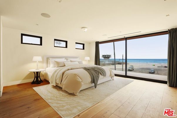 Bedroom, Interior, Recessed Lighting, Water, Wood Texture Flooring