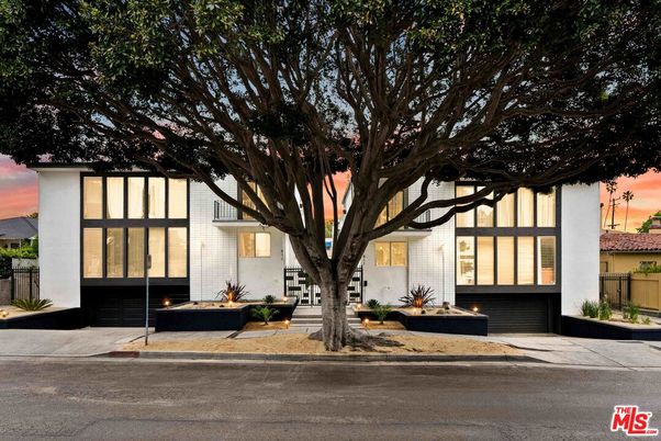 Attached, Exterior, Facade, Spanish Mediterranean