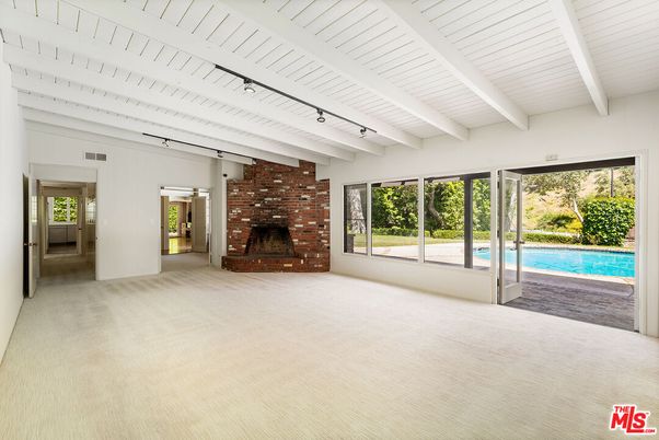 Empty room, Fireplace, Interior, Stone Walls