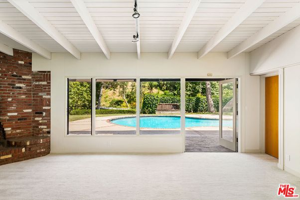 Empty room, Interior, Pool, Stone Walls