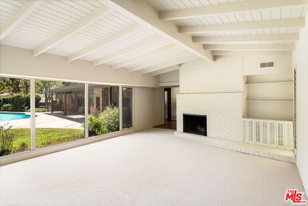 Empty room, Fireplace, Interior, Stone Walls