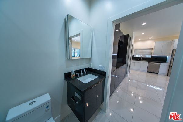 Bathroom, Interior, Kitchen, Recessed Lighting