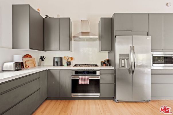Interior, Kitchen, Stainless Steel Appliances, Wood Texture Flooring