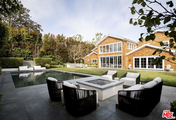Backyard, Exterior, Pool