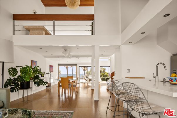 Chandelier, Dining room, Interior, Recessed Lighting, Water, Wood Texture Flooring