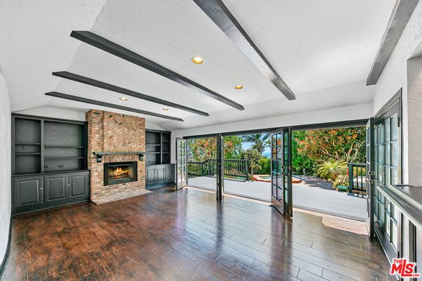 Fireplace, Interior, Recessed Lighting, Wood Texture Flooring