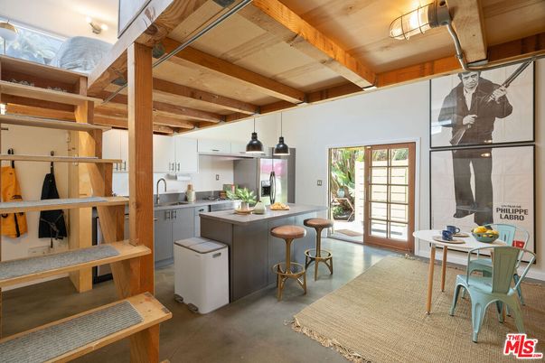 Dining room, Interior, Kitchen, Pendant Lights, Wooden Beams