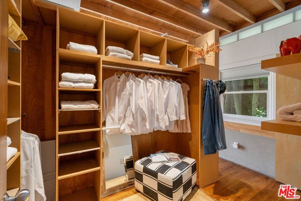 Interior, Walk-in Closets, Wooden Beams, Wooden Ceilings, Wood Texture Flooring