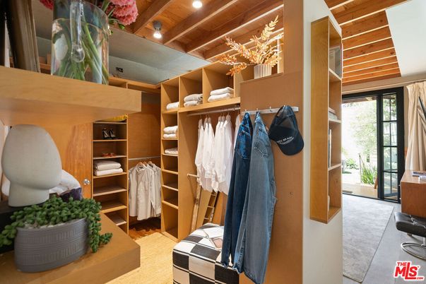 Interior, Recessed Lighting, Walk-in Closets