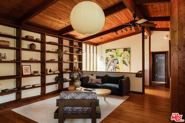 Interior, Pendant Lights, Wooden Beams, Wooden Ceilings, Wood Texture Flooring