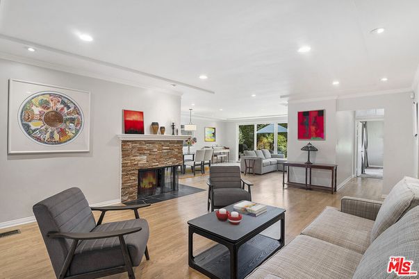 Fireplace, Interior, Living room, Pendant Lights, Recessed Lighting, Wood Texture Flooring
