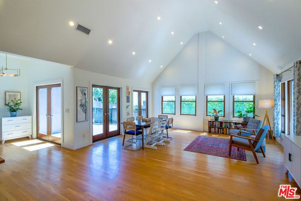 Dining room, Interior, Recessed Lighting, Wood Texture Flooring