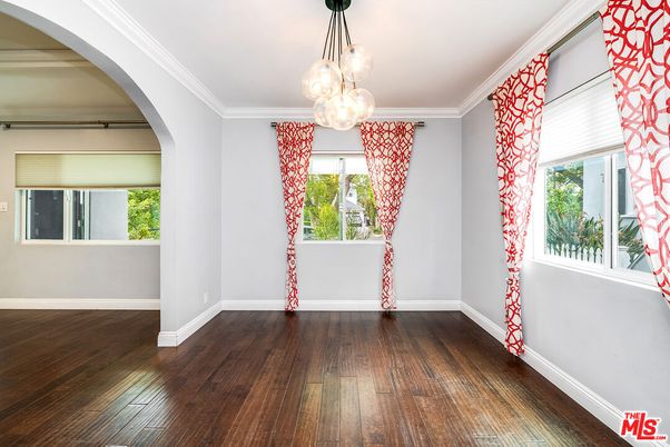 Empty room, Interior, Pendant Lights, Wood Texture Flooring