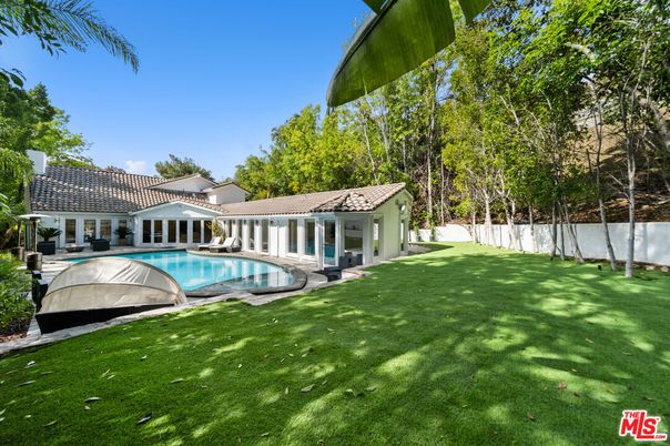 Backyard, Exterior, Pool