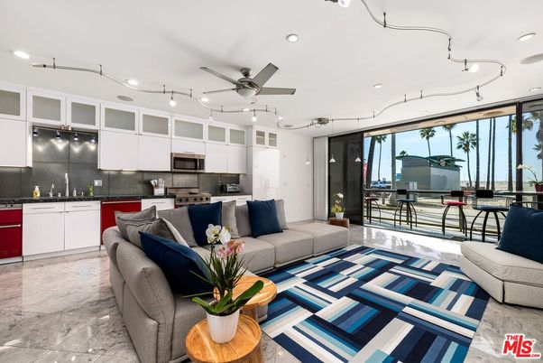 Interior, Kitchen, Living room, Marble, Recessed Lighting, Stainless Steel Appliances