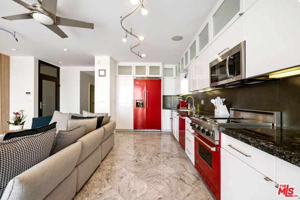 Interior, Kitchen, Living room, Marble, Recessed Lighting, Stainless Steel Appliances