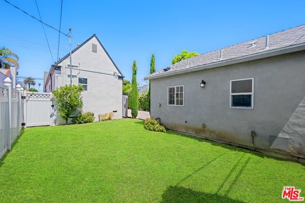 Backyard, Exterior